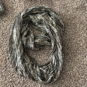 Infinity scarf